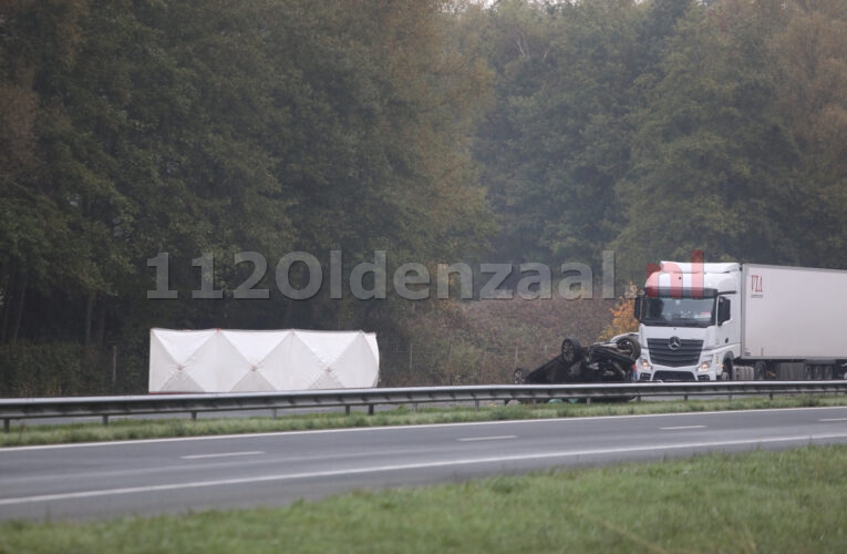 VIDEO: Dode bij ernstig ongeval op A1 tussen de De Lutte en Oldenzaal; snelweg dicht