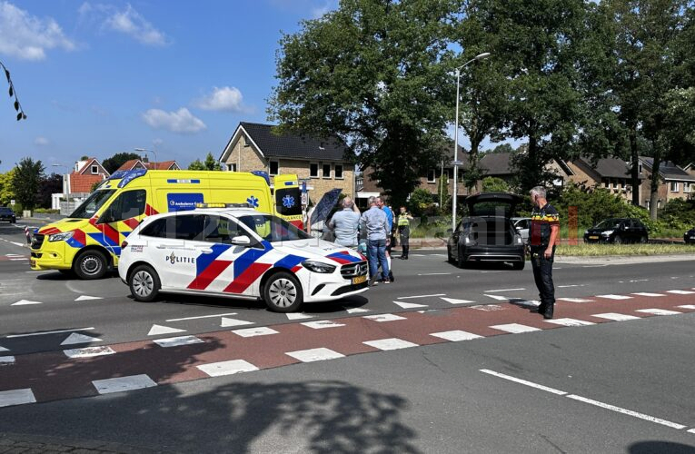 Fietser naar het ziekenhuis na ongeval op kruispunt Oldenzaal