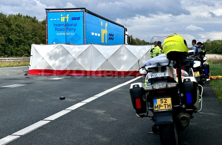 Dode bij ongeval in file bij grenscontroles op A1 bij De Lutte, weg uren dicht