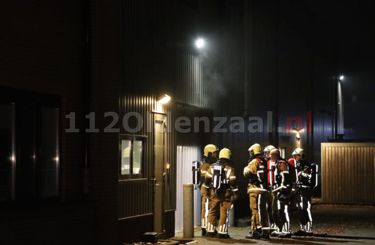 Brandweer rukt uit voor brandmelding bij bedrijf in Oldenzaal